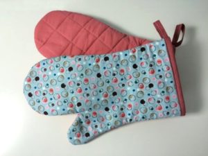 Topfhandschuh nähen - Helfer in der Küche mit kostenlosem Schnittmuster