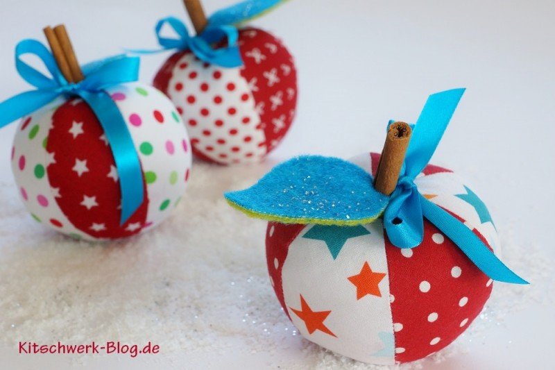 Fertiggenähtes Schnittmuster Weihnachtsäpfel von Kitschwerk Blog