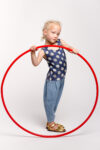 Jeans Jumpsuit für Kinder aus Viskose und dünnem Jeansstoff, Schnittmuster von Initiative Handarbeit