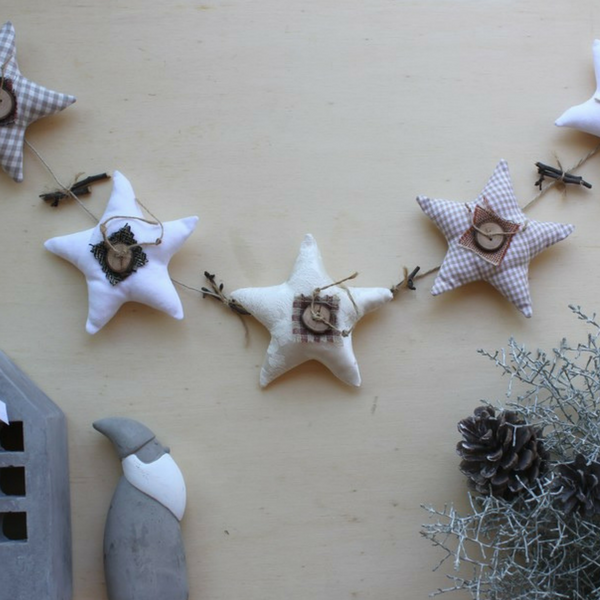 Sternkette als Dekoration für Wohn- und Kinderzimmer nähen oder als Adventskalender