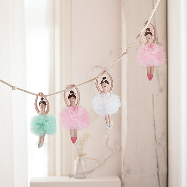 Gratis Schnittmuster Ballerina-Puppen von Buttinette